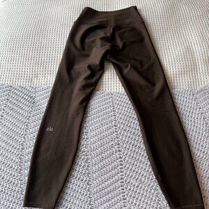Espresso Alo 7/8 High-Waist Airlift Legging (Size Small Great Condition)